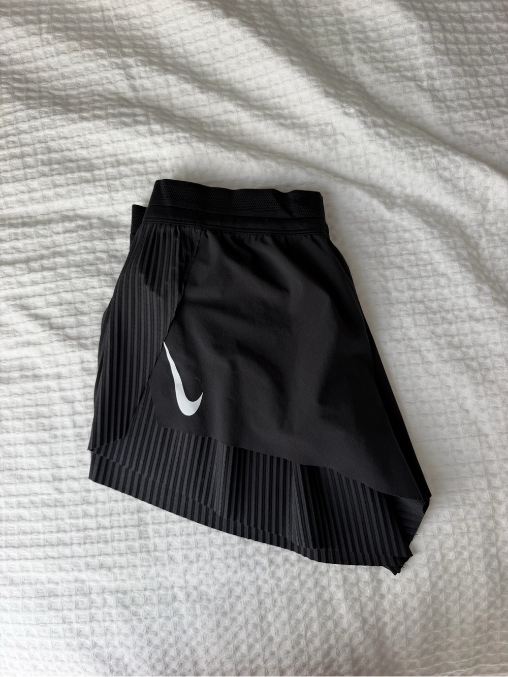 Nike AeroSwift
Women's Dri-FIT ADV Mid-Rise 3" Brief-Lined Running Shorts black